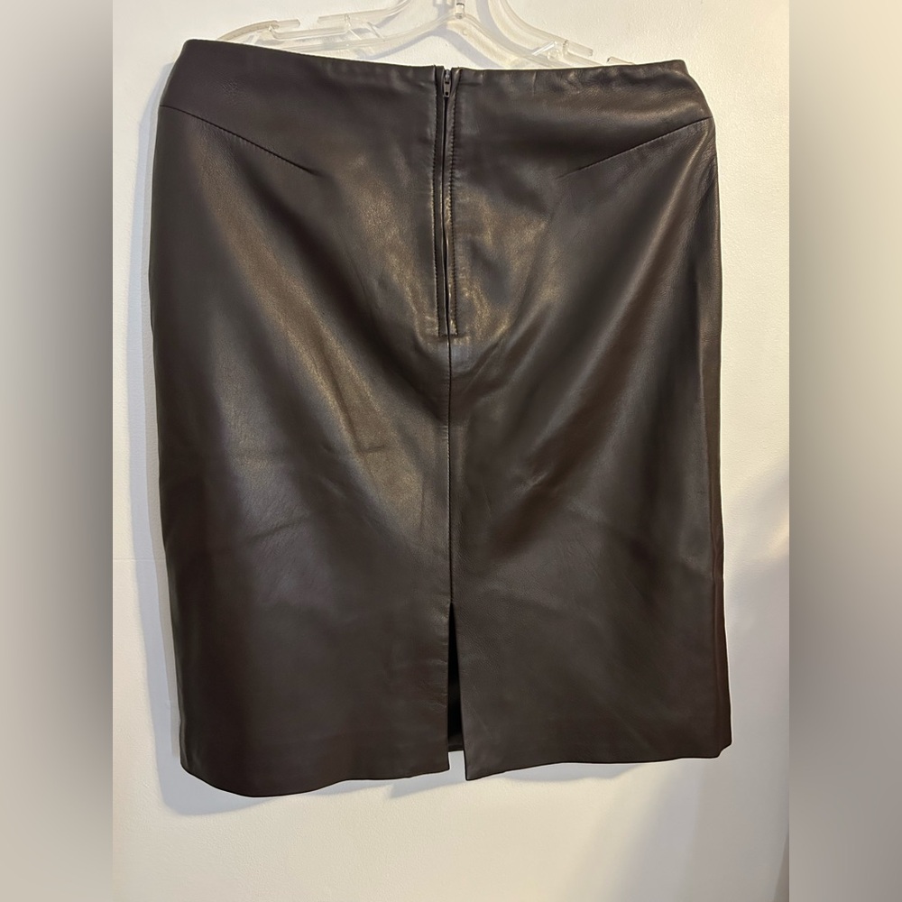FOLIO SAKS FIFTH AVENUE chocolate Brown Leather Pencil Modi-Skirt - Picture 5 of 15